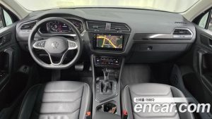 Volkswagen Tiguan 2.0 TDI Prestige 2023 года из Южной Кореи