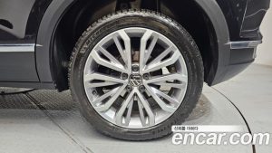 Volkswagen T-Roc 2.0 TDI Prestige 2022 года из Южной Кореи