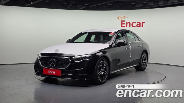 Mercedes-Benz E-Class E300 4MATIC AMG Line 2026 года из Кореи
