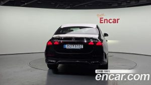 Mercedes-Benz E-Class E300 4MATIC AMG Line 2026 года из Южной Кореи