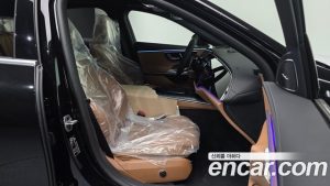 Mercedes-Benz E-Class E300 4MATIC AMG Line 2026 года из Южной Кореи