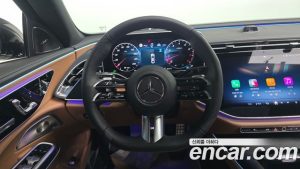 Mercedes-Benz E-Class E300 4MATIC AMG Line 2026 года из Южной Кореи