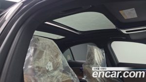 Mercedes-Benz E-Class E300 4MATIC AMG Line 2026 года из Южной Кореи