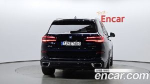 BMW X5 xDrive 45e M Sport 2023 года из Южной Кореи