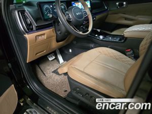 Kia Sorento HEV 1.6 2WD 2024 года из Южной Кореи