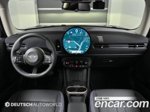 Mini Cooper CLASSIC 2025 года из Южной Кореи