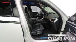 BMW XM 4.4 2024 года из Южной Кореи