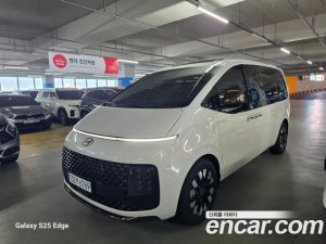 Hyundai Staria 4WD Lounge 7-Seater 2025 года из Южной Кореи
