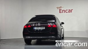Mercedes-Benz E-Class E450 4MATIC Exclusive 2024 года из Южной Кореи