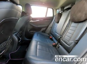BMW X4 xDrive20i xLine 2023 года из Южной Кореи