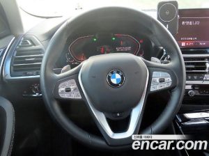 BMW X4 xDrive20i xLine 2023 года из Южной Кореи