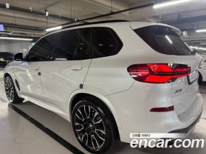 BMW X5 xDrive 40i M Sport 2024 года из Южной Кореи