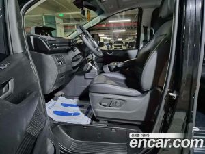 Hyundai Staria 4WD Tourer 9-Seater 2025 года из Южной Кореи