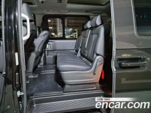 Hyundai Staria 4WD Tourer 9-Seater 2025 года из Южной Кореи