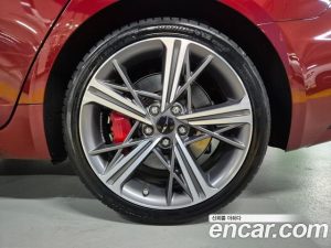 Genesis G70 Бензин 3.3T 2WD 2025 года из Южной Кореи