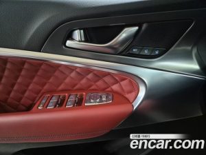 Genesis G70 Бензин 3.3T 2WD 2025 года из Южной Кореи