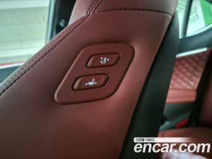 Genesis G70 Бензин 3.3T 2WD 2025 года из Южной Кореи