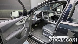 Audi Q7 55 TFSI 4WD Premium 2023 года из Южной Кореи