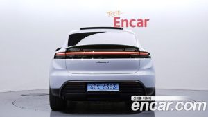Porsche Macan Base 4 2025 года из Южной Кореи