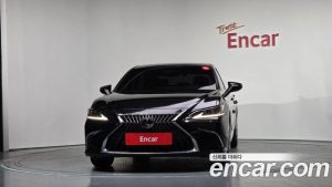 Lexus ES Luxury Plus 2024 года из Южной Кореи