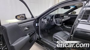 Lexus ES Luxury Plus 2024 года из Южной Кореи