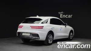 Genesis GV70 2.5T Бензин 2WD 2025 года из Южной Кореи