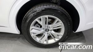 Genesis GV70 2.5T Бензин 2WD 2025 года из Южной Кореи