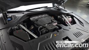 Genesis GV70 2.5T Бензин 2WD 2025 года из Южной Кореи