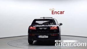 Mini Clubman CLASSIC COMFORT PACK 2023 года из Южной Кореи