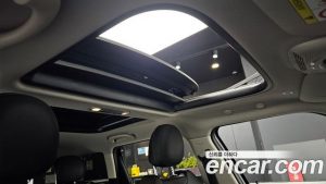 Mini Clubman CLASSIC COMFORT PACK 2023 года из Южной Кореи