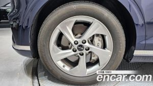 Genesis GV70 2.5T Бензин AWD 2025 года из Южной Кореи