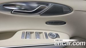 Genesis GV70 2.5T Бензин AWD 2025 года из Южной Кореи