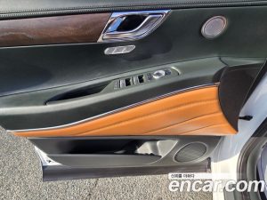 Genesis GV80 2.5T Бензин AWD 2025 года из Южной Кореи