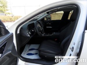 Mercedes-Benz E-Class E200 Avantgarde 2025 года из Южной Кореи