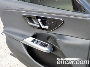 Mercedes-Benz E-Class E200 Avantgarde 2025 года из Южной Кореи