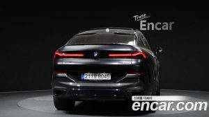 BMW X6 xDrive40d M Sport Online Exclusive 2025 года из Южной Кореи