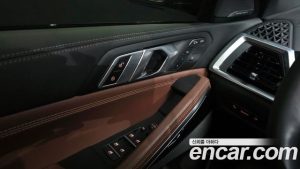 BMW X6 xDrive40d M Sport Online Exclusive 2025 года из Южной Кореи
