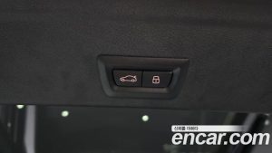 BMW X6 xDrive40d M Sport Online Exclusive 2025 года из Южной Кореи