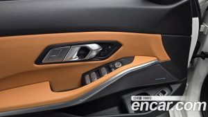 BMW 3-Series 320i Touring M Sport 2024 года из Южной Кореи