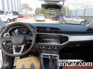 Audi Q3 40 TFSI 4WD 2025 года из Южной Кореи