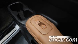 Hyundai Santafe Бензин 2.5T 2WD 2024 года из Южной Кореи
