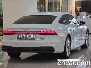 Audi A7 55 TFSI e 4WD Premium 2023 года из Южной Кореи