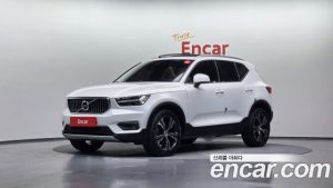 Volvo XC40 B4 Inscription 2022 года из Южной Кореи