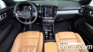 Volvo XC40 B4 Inscription 2022 года из Южной Кореи