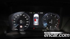 Volvo XC40 B4 Inscription 2022 года из Южной Кореи