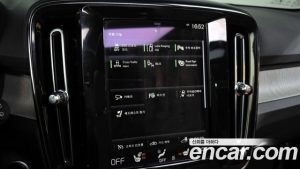Volvo XC40 B4 Inscription 2022 года из Южной Кореи