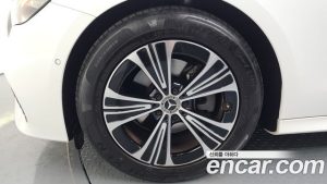 Mercedes-Benz E-Class E200 Avantgarde 2024 года из Южной Кореи