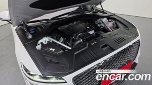 Genesis GV70 2.5T Бензин AWD 2024 года из Южной Кореи