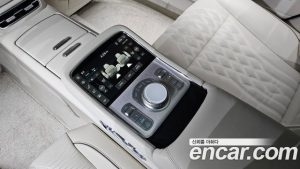 Genesis G90 Бензин 3.5 Turbo e-S/C AWD LWB 2025 года из Южной Кореи