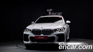 BMW X6 xDrive40i M Sport 2023 года из Южной Кореи